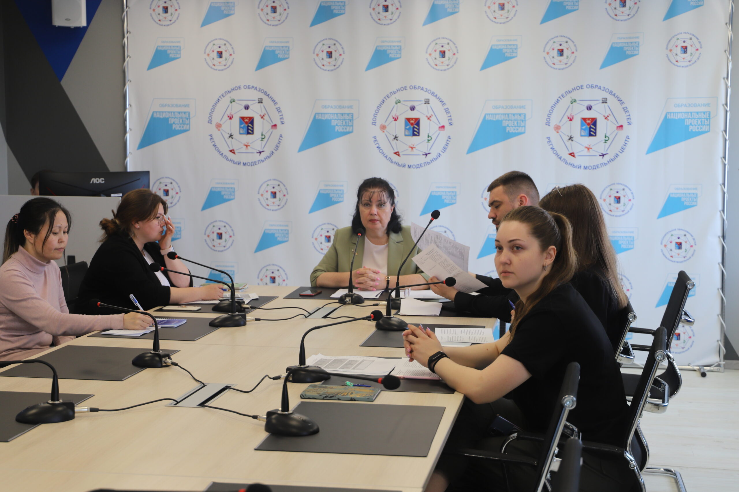 Развитие туристско-краеведческой направленности обсудили в Институте развития образования Магаданской области